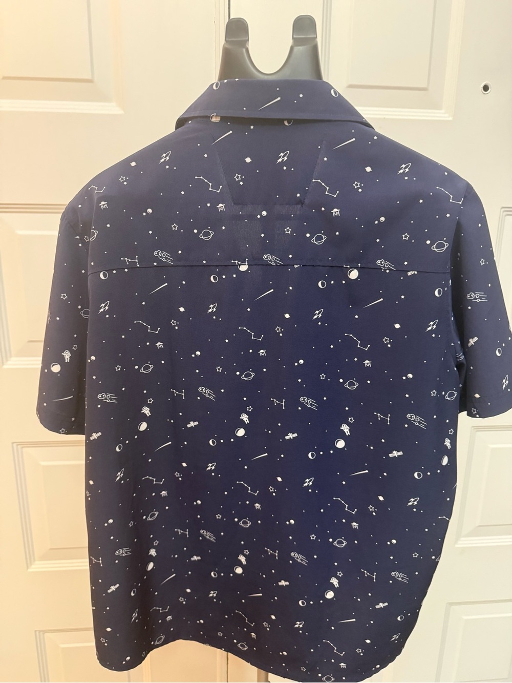 Women’s Navy Short-Sleeve Button-Down Shirt with White Space Print - Picture 2 of 5